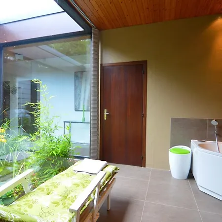 Luxury With Swimming Pool *